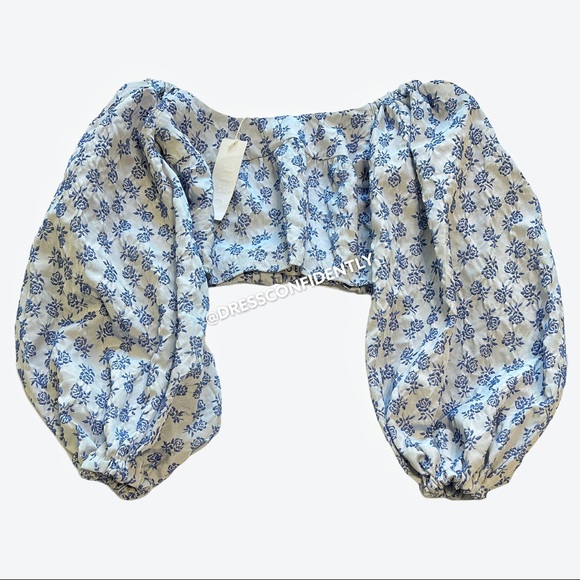 SOLD Loéil Barzio Jacquard Floral Open Back Top - Picture 6 of 10